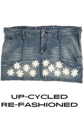 VOLCOM Refashioned Denim Embroidered Flower Patch Jean Mini Skirt - Women's 13